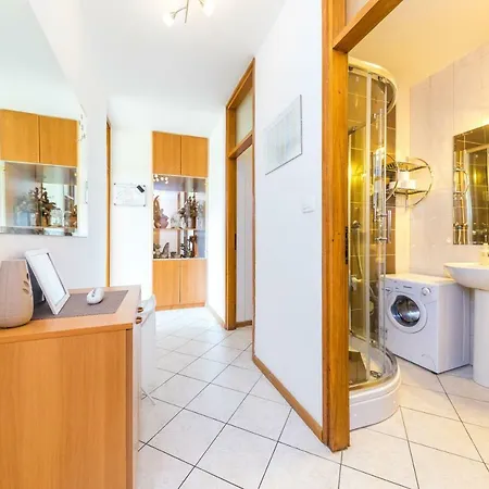 아파트 펠레니토 *