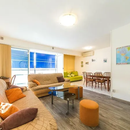 Apartment Pelenito Split