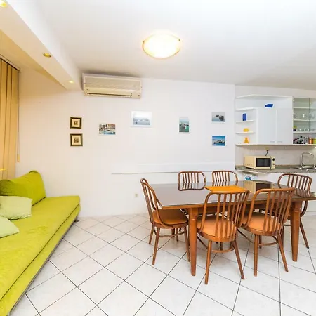 Pelenito Apartment